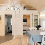 4 Star In Nyaraló