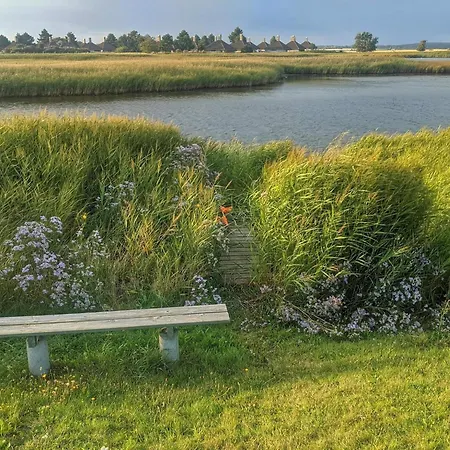 4 Star In * Karrebæksminde