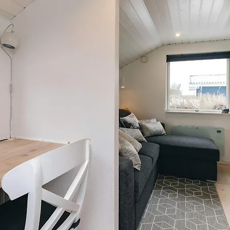 4 Star In 度假居 Karrebæksminde
