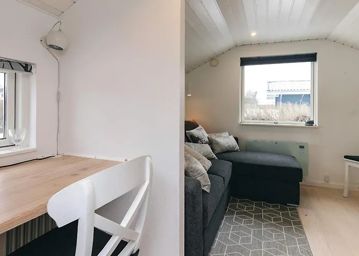 4 Star In Semesterbostad Karrebæksminde